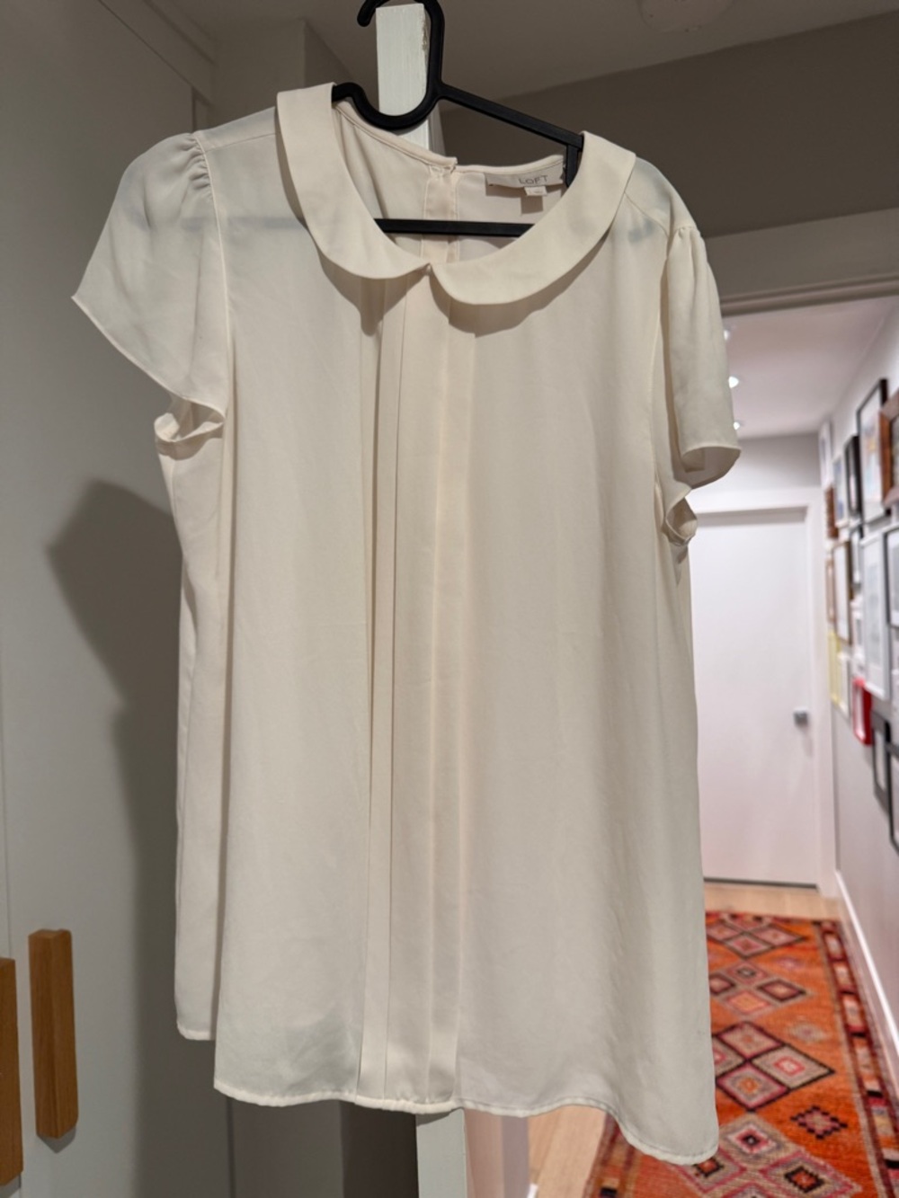 LOFT Light Cream Peter Pan Collar Women's Blouse